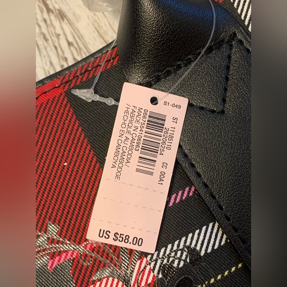 Victoria’s Secret plaid tartan floral red and black tote travel overnight bag - Picture 5 of 7